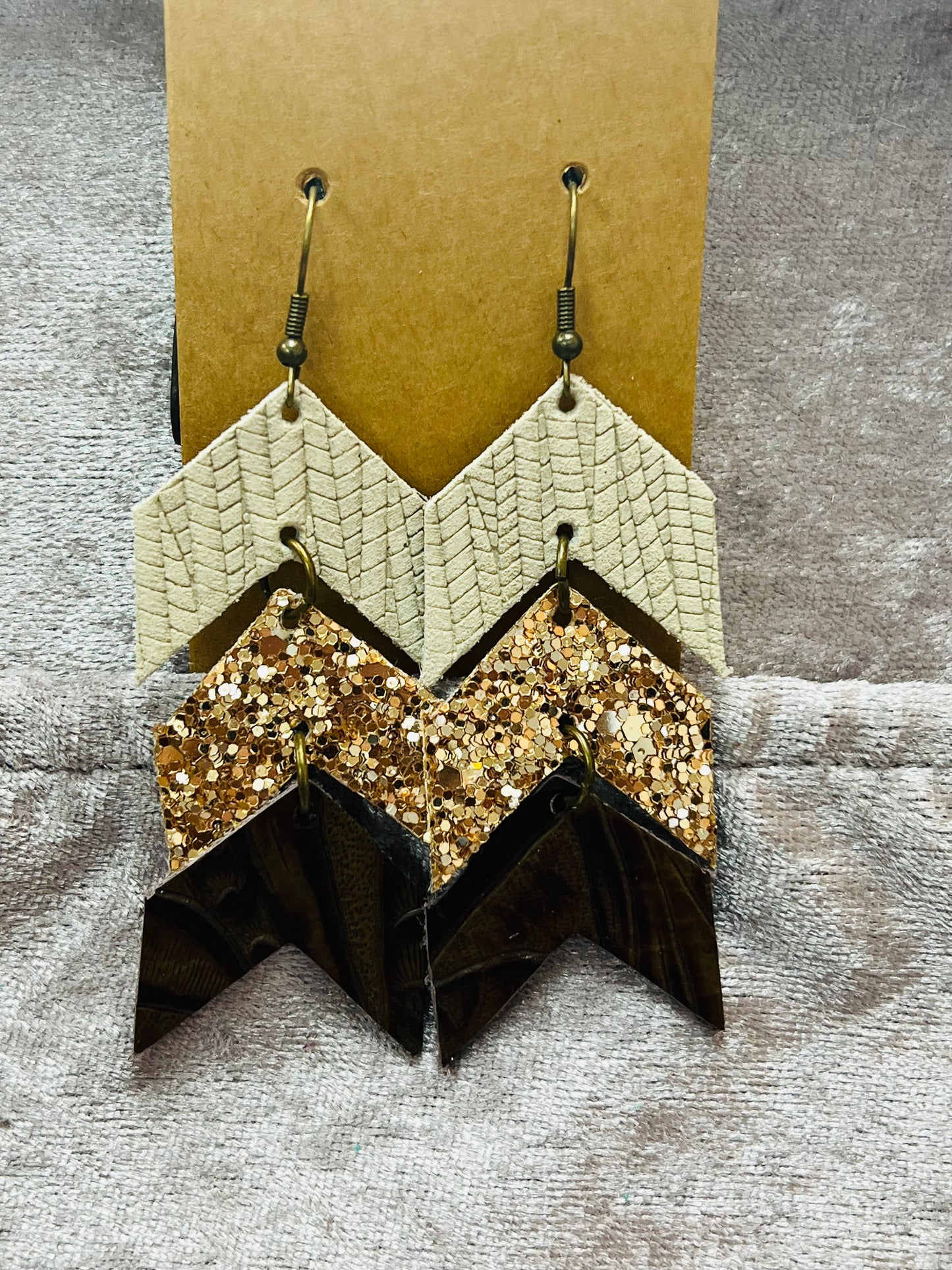 Cream Embossed Western Triple Arrows